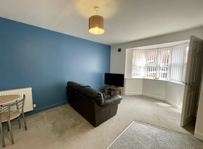 Stylish 2 Bed Student Flat  // Jul 2026 - Image 5
